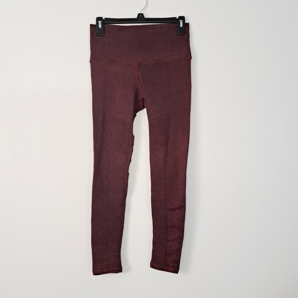 Avocado Vintage Phoenix‎ Fire Moto Leggings in Burgundy - Picture 7 of 7